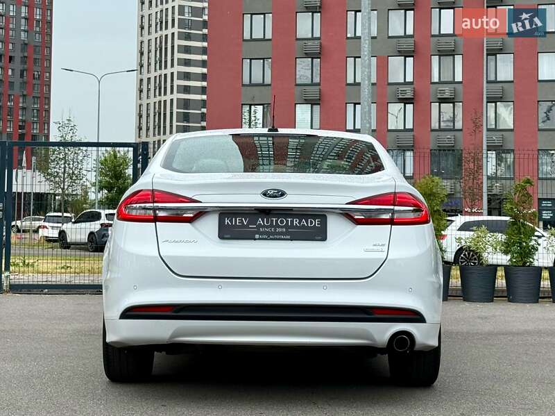 Седан Ford Fusion 2016 в Києві
