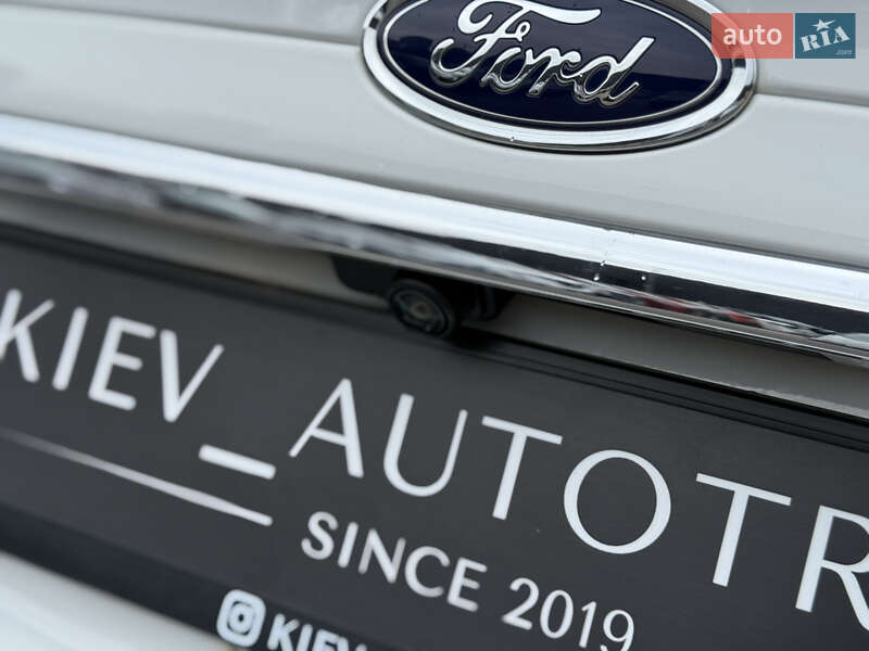 Седан Ford Fusion 2016 в Києві