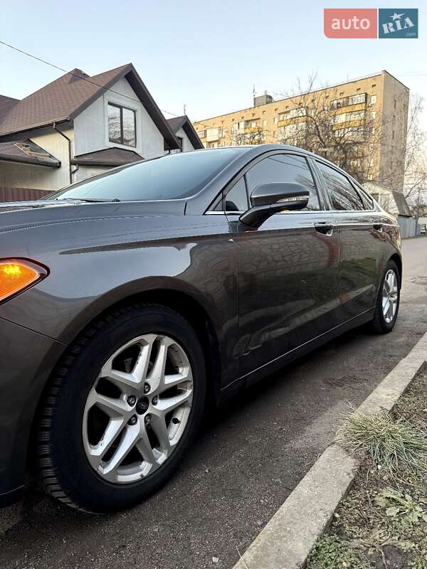 Седан Ford Fusion 2016 в Києві
