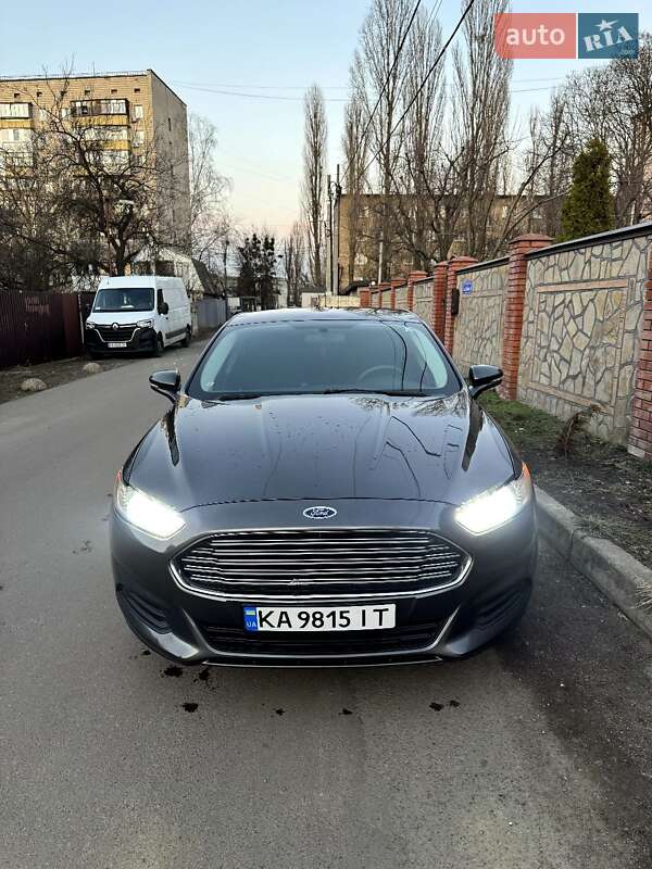 Седан Ford Fusion 2016 в Києві