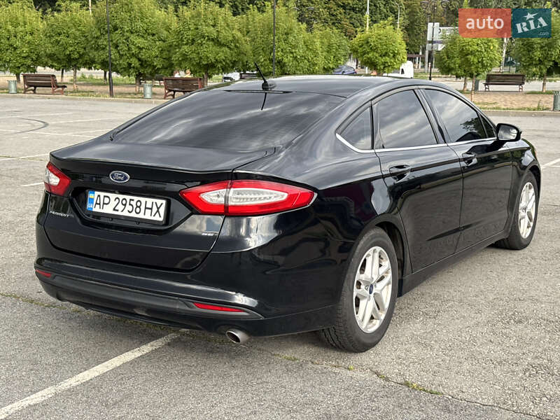 Седан Ford Fusion 2015 в Запоріжжі