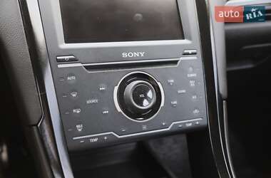 Седан Ford Fusion 2012 в 