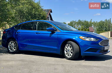 Седан Ford Fusion 2016 в 