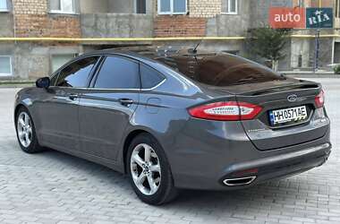Седан Ford Fusion 2014 в 