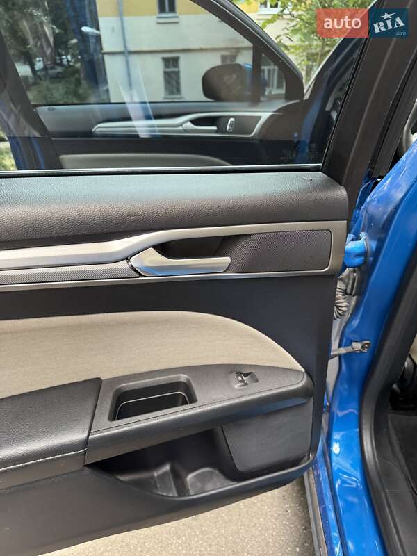 Седан Ford Fusion 2019 в Киеве