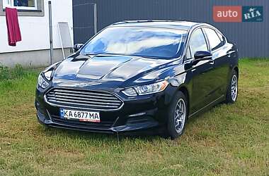 Седан Ford Fusion 2015 в 