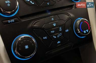 Седан Ford Fusion 2014 в 