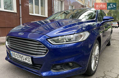 Седан Ford Fusion 2015 в 