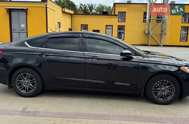 Седан Ford Fusion 2019 в 