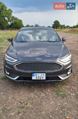 Седан Ford Fusion 2019 в Александрие