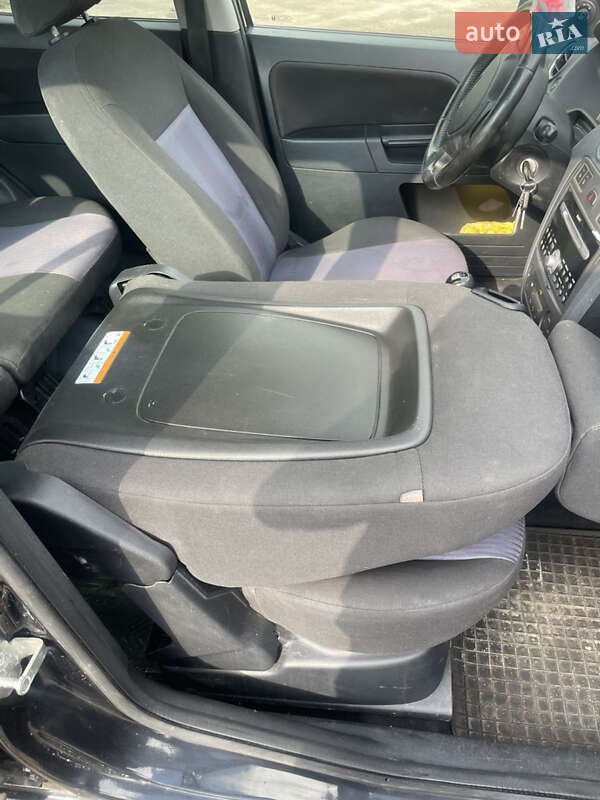 Хэтчбек Ford Fusion 2006 в Теофиполе