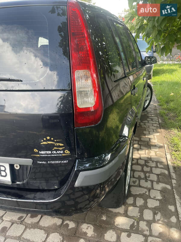Хэтчбек Ford Fusion 2006 в Теофиполе