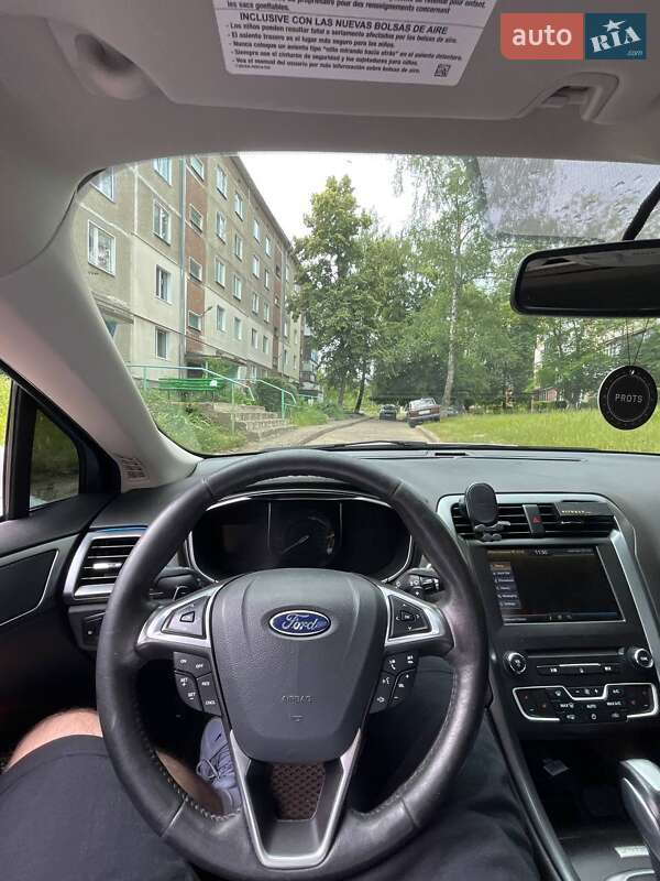 Седан Ford Fusion 2015 в Киеве