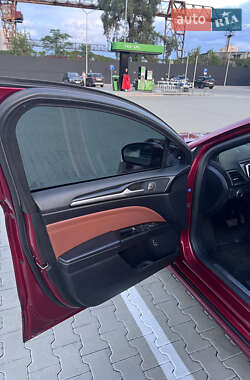 Седан Ford Fusion 2019 в 