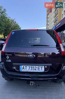 Хэтчбек Ford Fusion 2010 в 