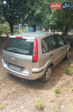 Хэтчбек Ford Fusion 2005 в 
