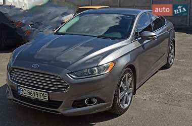 Седан Ford Fusion 2013 в 