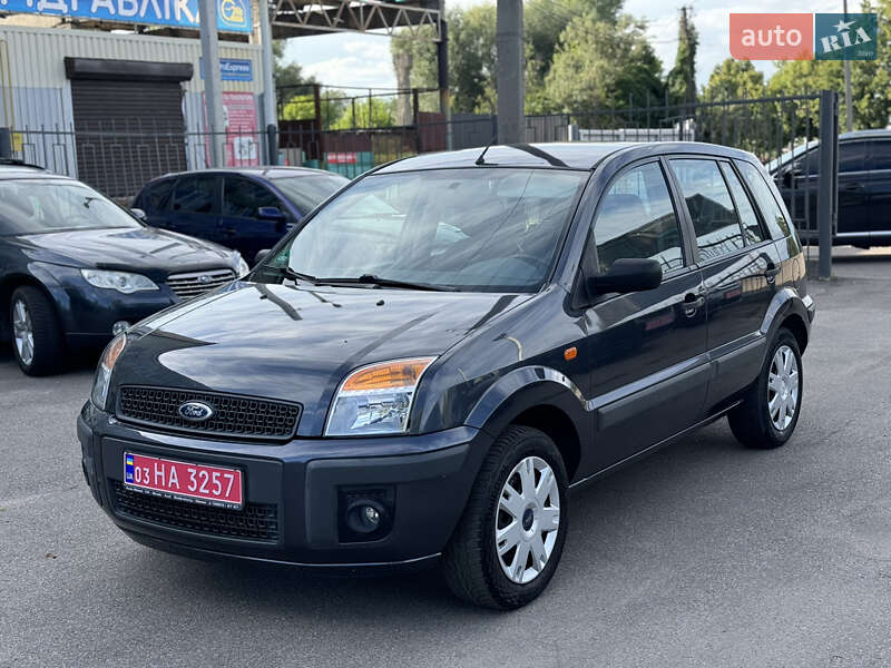 Хэтчбек Ford Fusion 2006 в Чернигове