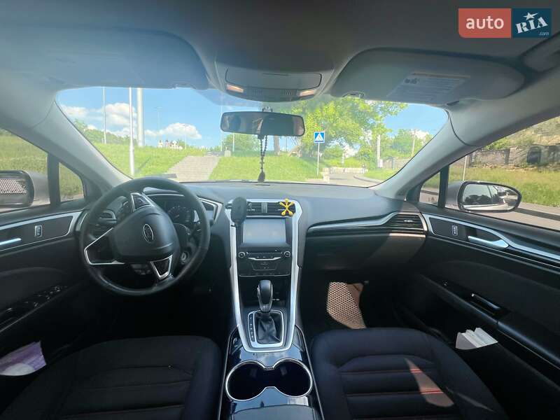 Седан Ford Fusion 2014 в Виннице