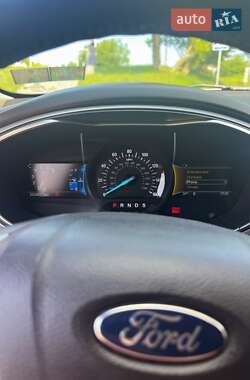 Седан Ford Fusion 2014 в 