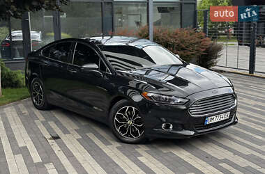 Седан Ford Fusion 2012 в 