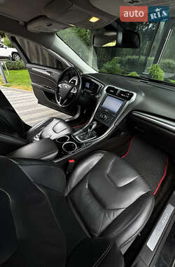 Седан Ford Fusion 2012 в 
