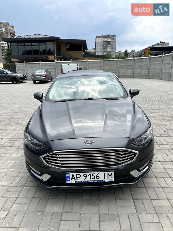 Седан Ford Fusion 2016 в 