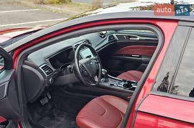 Седан Ford Fusion 2015 в 