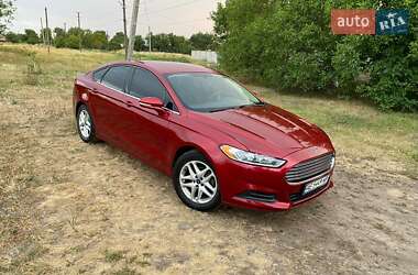 Седан Ford Fusion 2013 в 