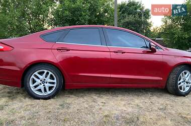 Седан Ford Fusion 2013 в 