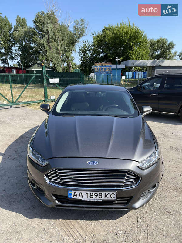 Седан Ford Fusion 2015 в Києві фото 5 Седан Ford Fusion 2015 в Києві