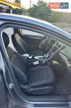 Седан Ford Fusion 2014 в 