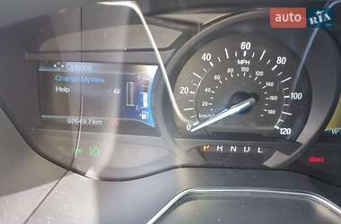 Седан Ford Fusion 2017 в 