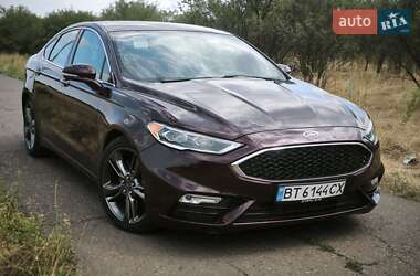 Седан Ford Fusion 2017 в 