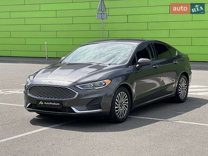 Седан Ford Fusion 2019 в Киеве