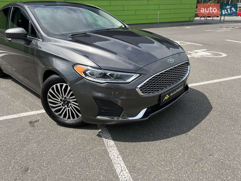 Седан Ford Fusion 2019 в Киеве