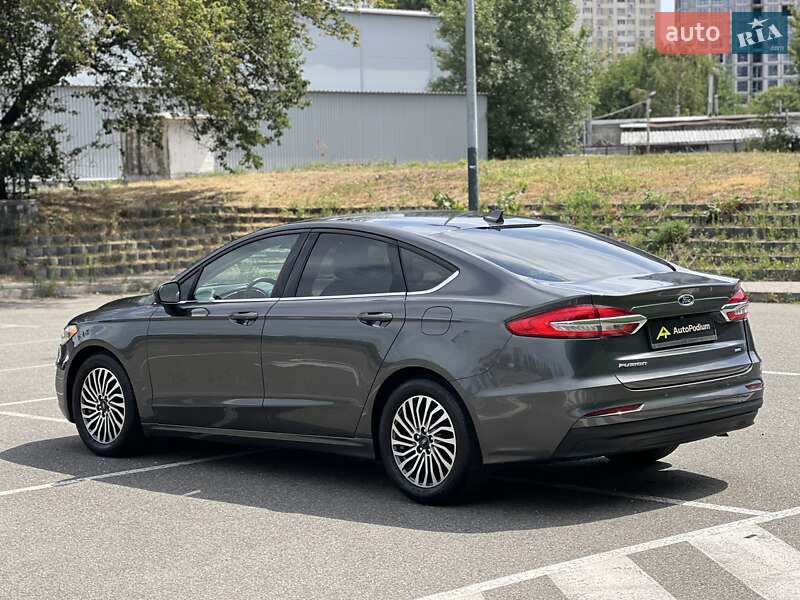 Седан Ford Fusion 2019 в Киеве