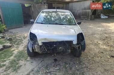 Хэтчбек Ford Fusion 2004 в Теплике