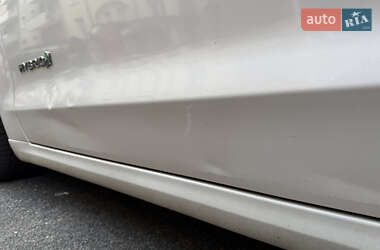 Седан Ford Fusion 2012 в 