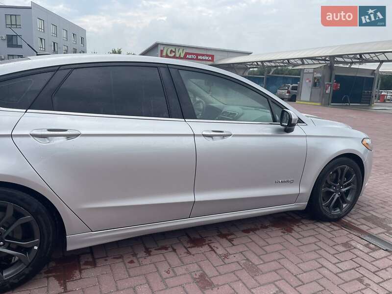 Седан Ford Fusion 2017 в Ровно фото 6 Седан Ford Fusion 2017 в Ровно