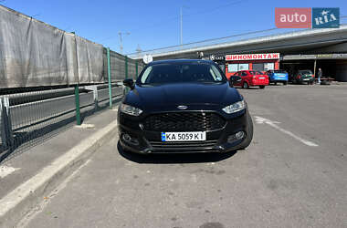 Седан Ford Fusion 2015 в 