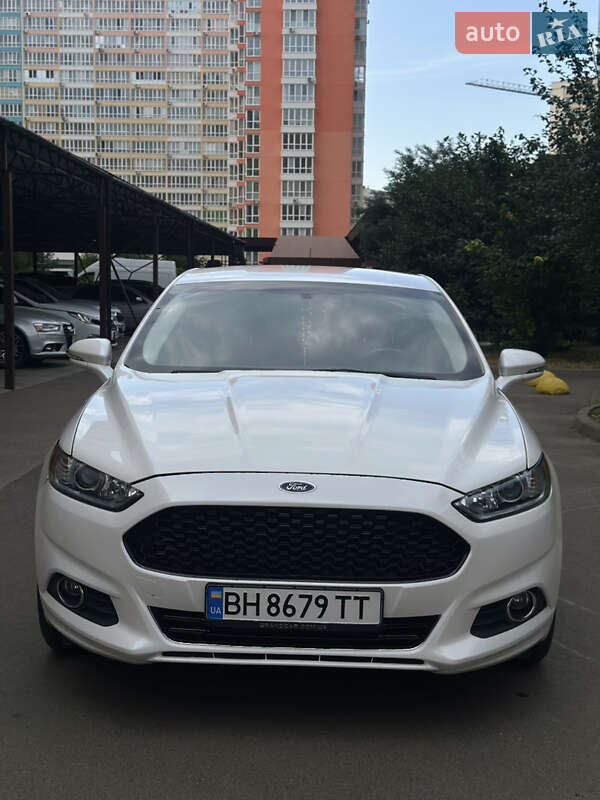 Седан Ford Fusion 2015 в Одессе