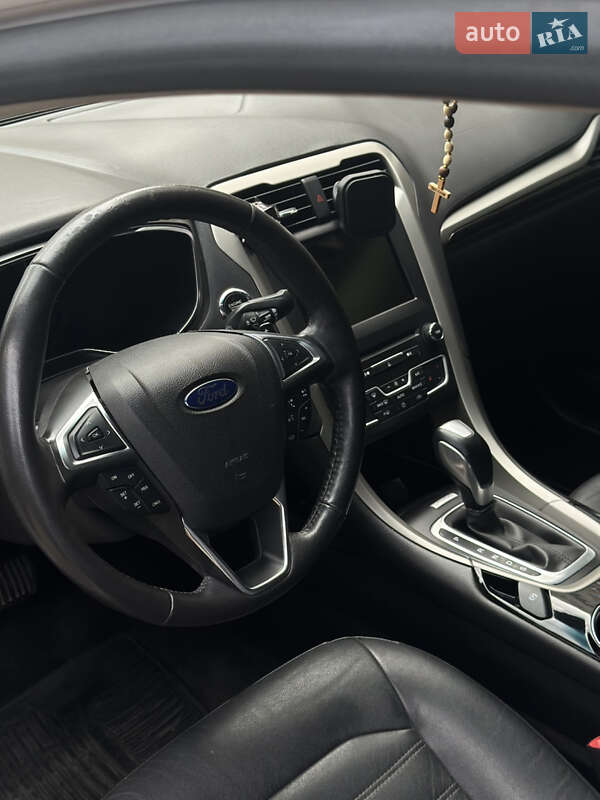 Седан Ford Fusion 2015 в Одессе