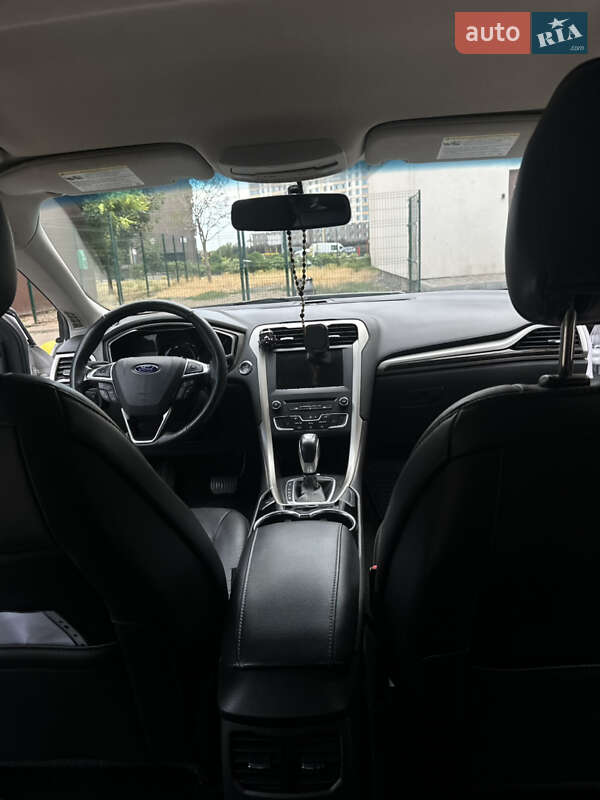 Седан Ford Fusion 2015 в Одессе