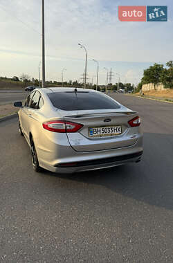 Седан Ford Fusion 2016 в 