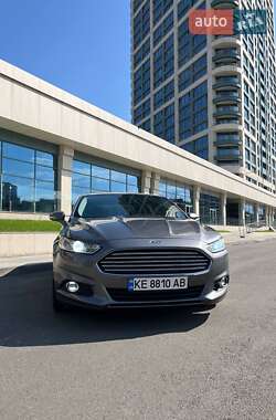 Седан Ford Fusion 2013 в 