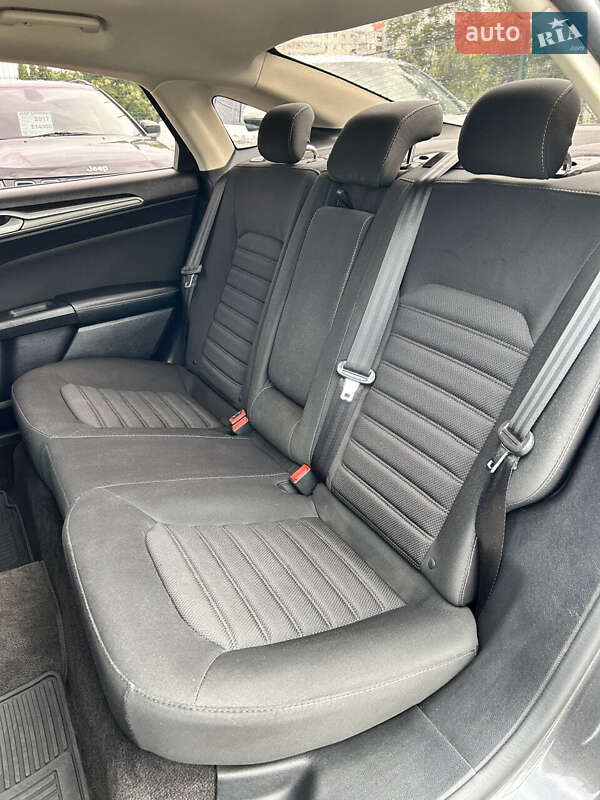 Седан Ford Fusion 2018 в Сумах