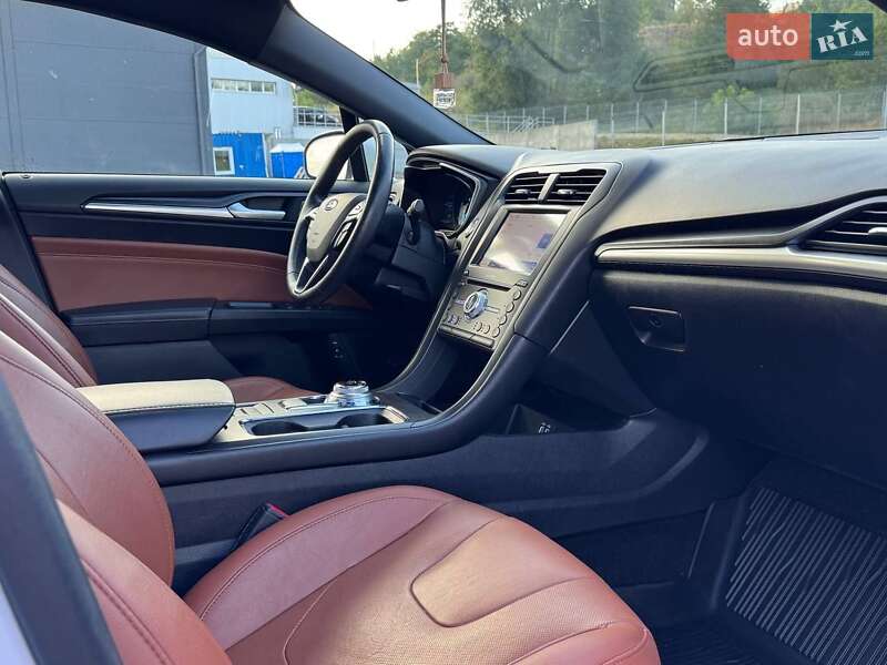 Седан Ford Fusion 2019 в Запорожье