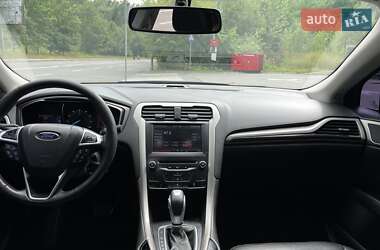 Седан Ford Fusion 2015 в 
