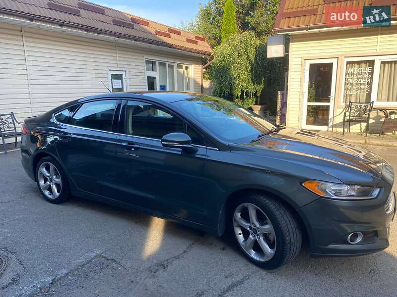 Седан Ford Fusion 2015 в Боярке